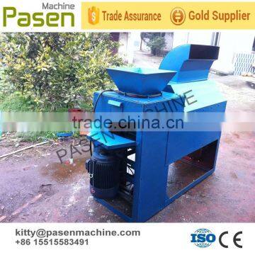 Multi-functional efficient broad bean peeling machine