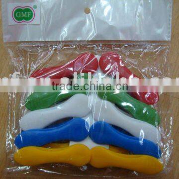 Plastic clothes peg