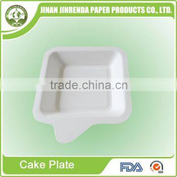 Christmas Disposable Cake Plate with sugarcane pulp.