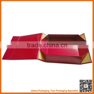 red cardboard folding paper box