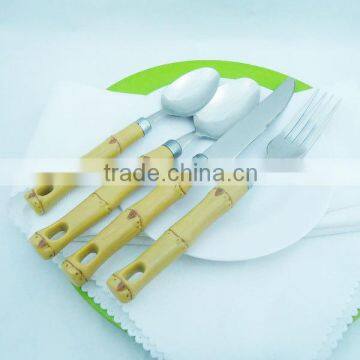 Stainless steel hanging cutlery set