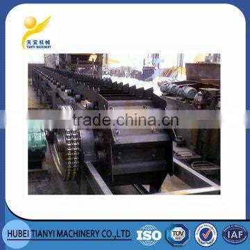 China New design of heavy duty heat resistant slat conveyor for mining