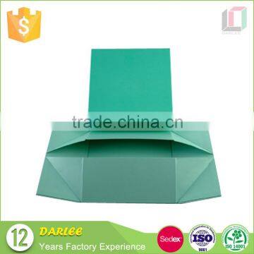 Wholesale Recyclable Foldable Cardboard Mens Clothing Packaging Box With Magnet Closure