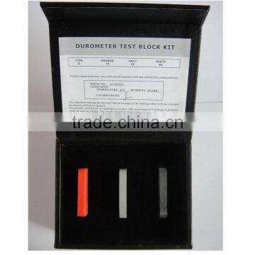 Shore D hardness testing block