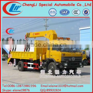 Dongfeng 8 tons telescopic boom truck mounted crane