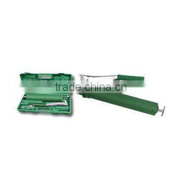 GREASE GUN