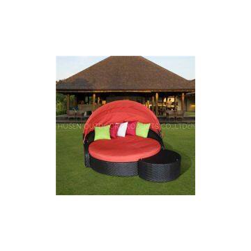 Garden Rattan Daybed