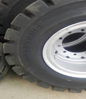 1200R20 Грязевая грузовая шина