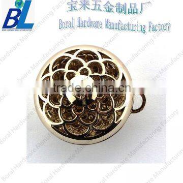 Unique flower shape hollow out metal decorative pendant