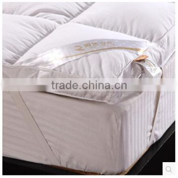 Feather Mattress with Elastic