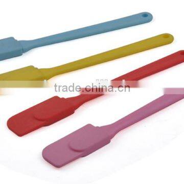 Kitchen essential Silicone cake spatula