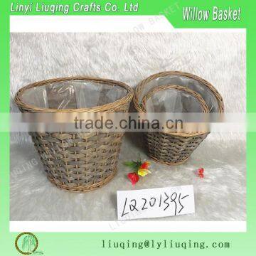 Grey christmas willow/wicker flower pot with plastic liner