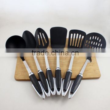 6 PIECE NYLON KITCHEN TOOLS SET