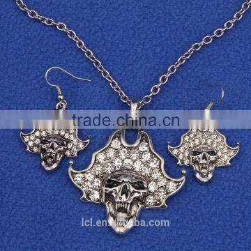 New trend halloween imitation jewelry punk skull pendant with imitation rhinestone fashion jewelry set