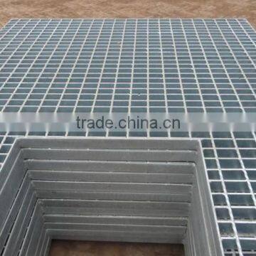 2015 Hot Outdoor Steel Grating Stair Treads for Building Material With Cheap Price photo-2