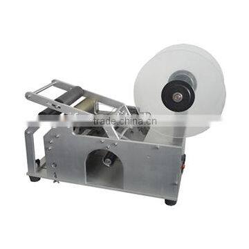 Semi-automatic Xylitol Round Wine Bottle Labeling Machine photo-5