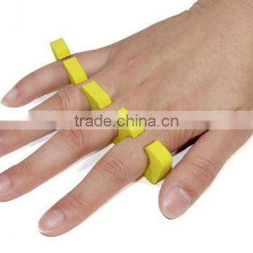 Yiwu Good Price Wholesale Nail Supplies Eva Toe Separator photo-3