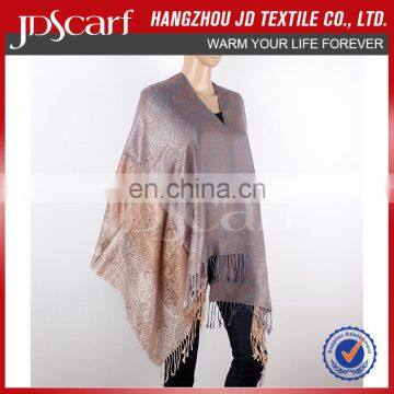 Super Quality Durable Using Various Classic Sweater Ponchos