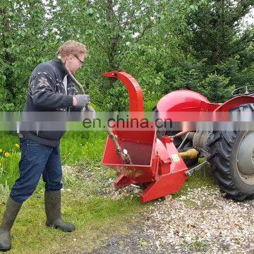 Italy Forestry machines small tractor BX42 PTO driven 3 point hitch drum used wood chipper shredder mulcher machine from China