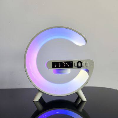 Smart Alarm Clock Radio Led Night Bt Music 3 in 1 Led Desk Lamp with 15w Wireless Charger G Shape Bluetooth Speaker