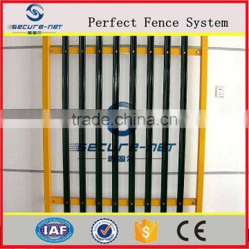 China New Design Hot Sale Galvanized Triple Pointed w Section Palisade Fence photo-2