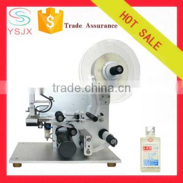 Semi automatic sticker bottle labeling machine