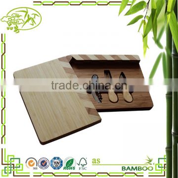 Bamboo cheese board & cutlery set