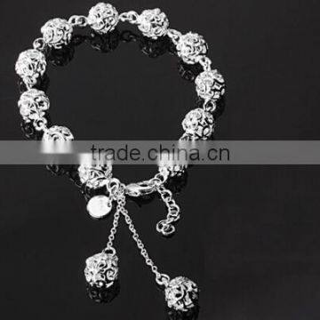 Zm33718a Girls Elegant Sliver Plated Hollow Hand Bracelet Ladies Jewelry Accessories photo-4