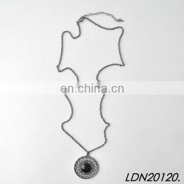 Long Chain Gold Flower Disk Pendant Necklace photo-4