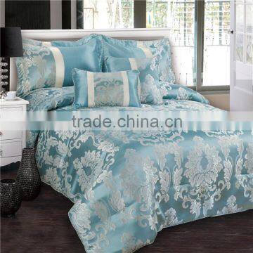 Ribbon Quilted Jacquard Comforter photo-3