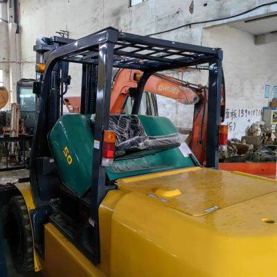 Used Komatsu FD50 Folklift photo-3