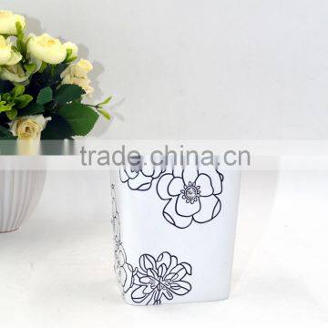 Modern Stylish Polyresin Bathroom Accessories Set for Hotel and Home photo-3