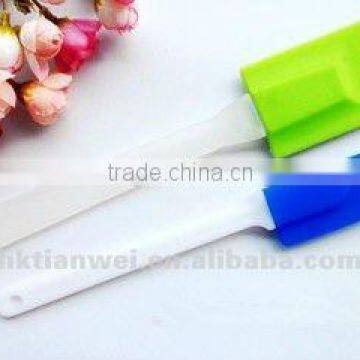 Food grade silicone cooking scraper