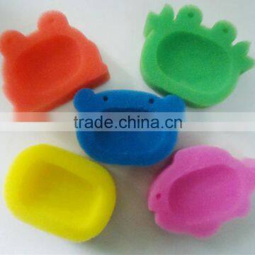 Puyang factory selling cheap massage sponge soap holder animals sponge