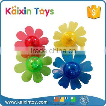 China Toy Manufacturer Plastic Small Spinning Top With Light