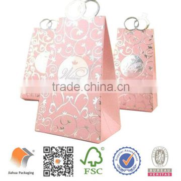 fashionable foldable cardboard box with handle