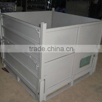 Foldable stacker containers