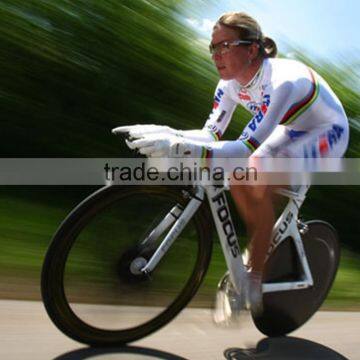 China Manufacturer Dye Sublimation Paper for Fabric