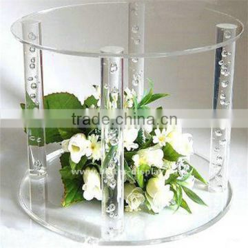 clear acrylic hanging crystals cake stand