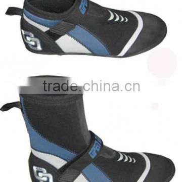 Neoprene rubber diving boots and sports shoes