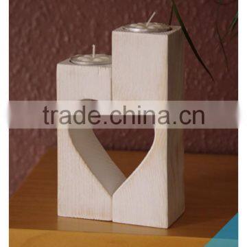 Classic Wooden Heart-shaped Candle Holder photo-2