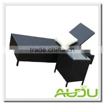 Audu Foldable Wicker Chaise Lounges With Small Side Table photo-4