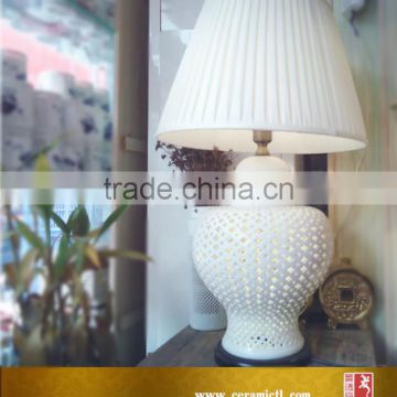 Fashion modern style white hollow ceramic table lamp