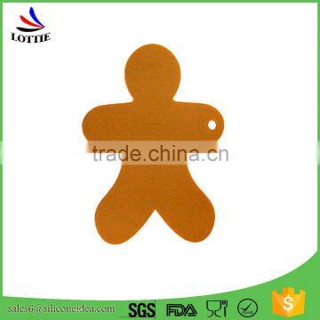 Food grade Lovely The Gingerbread Man Shape Kitchen Heat Resistant Silicone Mat