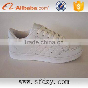 New popular white pu leather casual shoes for men with low price china factory