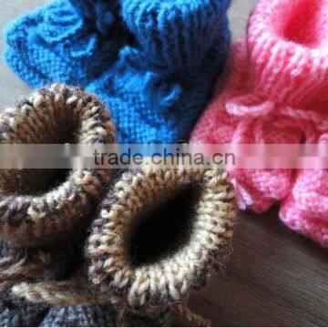 Wholesale Bright Gold Wool Knitting Shoes Toddler Infant Indoor Crochet Shoes photo-4