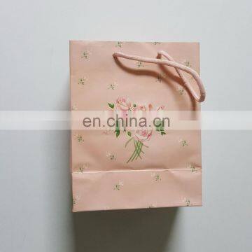 China Factory Custom Eco Shopping Gift Cosmetic Paper Carrier Bag With Led Light photo-6