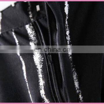 Thick Printed Fabric Pants With Two Pockets Front Zipper photo-3