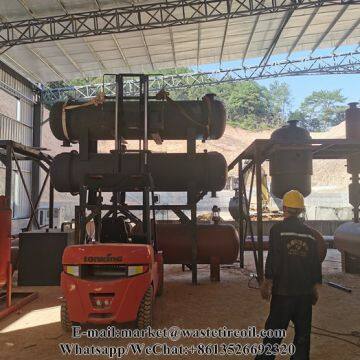 Batch pyrolysis reactor for getting fuel oil from waste plastic tyres