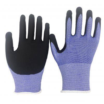 Anti Cut Level 5 15Gauge HPPE Liner Nitrile Micro-Foam Coated Crotch Protect Glove